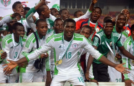 Taiwo Awoniyi celebrates with Flying Eagles after winning the Super 4 in Abuja Sunday