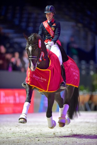 The Lord of the Dance, the amazing Valegro, has top billing as he battles to claim the Reem Acra FEI World Cup™ Dressage title for his rider, Great Britain’s Charlotte Dujardin, for the second year in a row when the 2014/2015 Final gets underway at the Thomas & Mack Arena in Las Vegas on Thursday 16 April. (FEI/Arnd Bronkhorst)