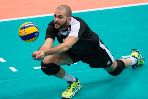 Egypt's libero Mohamed Moawad in action